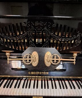 Krásné svícny na pianino. - 4