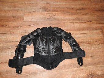 Chráničovové brnění,krunýř,Nový - 4