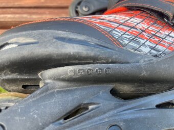 Kolečkové brusle nastavitelné vel. 32-36 - 4