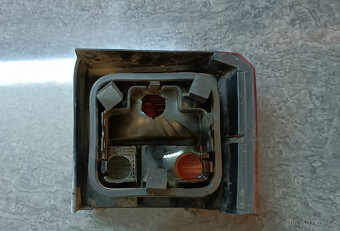 Prodám zadní světla pro VW T4   L+P - 4