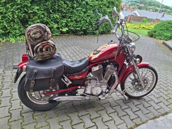 Suzuki VS 800 Intruder - 4