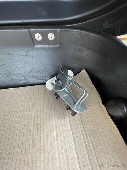 Střešní box na auto - 4