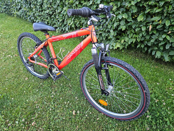 Juniorské 24" horské hliníkové kolo APACHE, rám 13" - 4
