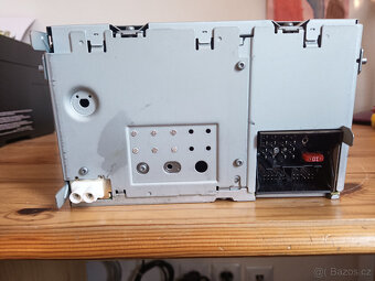 Autorádio RCD310 1K0 035 186 AN - 4