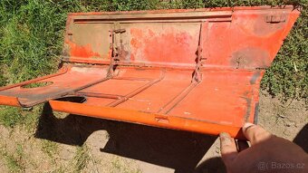 Prodám plechy haubnu mt8 150 32 - 4