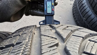 Zimní pneu 225/45/18 Michelin - 4