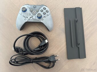 Xbox One X 1TB - Gears of War 5 Limited Edition - 4