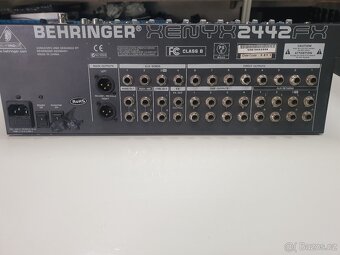 Behringer Xenyx 2442fx - 4