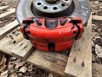 Pravá těhlice - Škoda Octavia II - 4