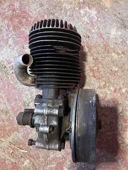 Motor Čz 175 special predvalecna - 4