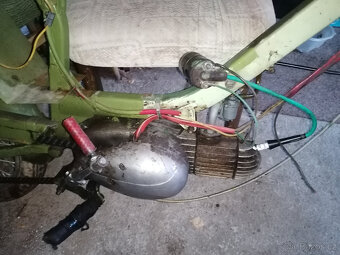 Jawa 50/550 pařez - 4