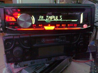 Prodám autorádio JVC-- - 4