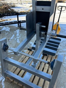 Gym80 drepovaci stroj - hack squat - 4