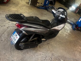 Honda PCX 150 - 4