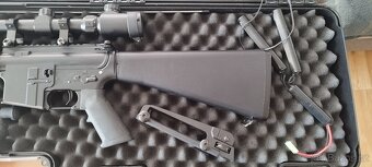 M16 + přislušenství - 4