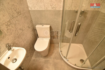 Pronájem bytu 1+1, 39 m², Hradec Králové, ul. nám. 5. května - 4