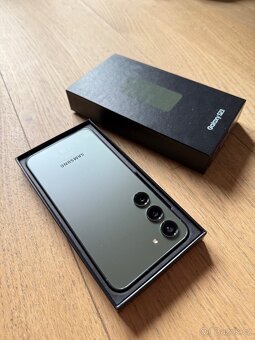 Samsung Galaxy S23 256GB zelený - 4