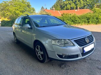 Prodám VW Passat Combi 2.0TDI Sportline - 4