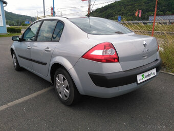 Renault Mégane 1.6 16V - 4