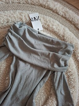 Třpytivé off shoulder šaty Zara - 4