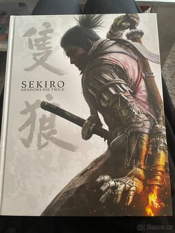 Sbírka From Software guide knih(návodů/artworku) - 4
