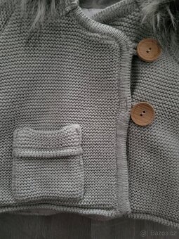 Krásný zateplený svetr pro miminka 56 - 4