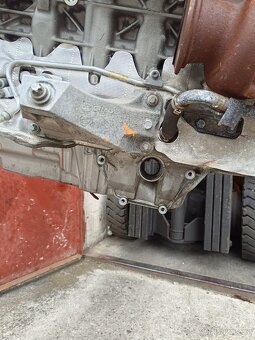 BMW G11,G05 G07,G30,G01 3.0 Diesel - 4