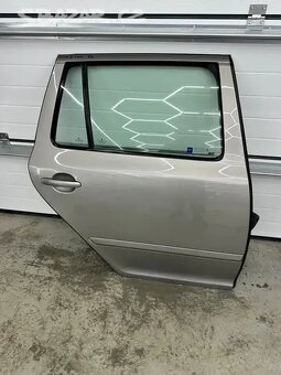 Pravé zadní dveře Škoda Octavia 2 Combi bez koroze - 4