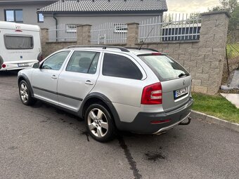 Škoda Octavia scout 2.0 tdi4x4 103kw - 4