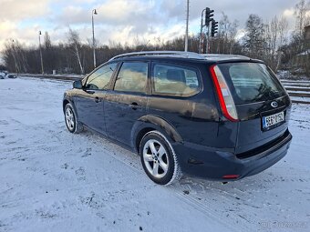 Ford Focus 1.6i r.v. 2010 - 4