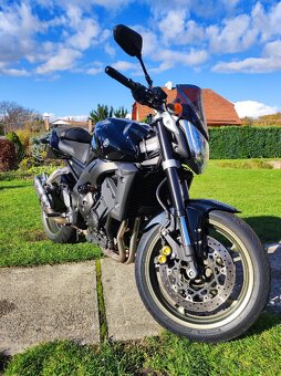 Yamaha Fz1 - 4