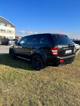 jeep Grand Cherokee SRT 8 - 4