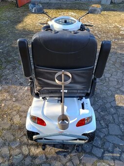 Elektrický vozík pro seniory. - 4