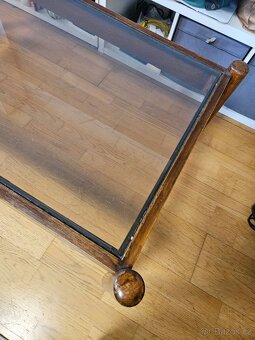 Konferenční stolek - 4