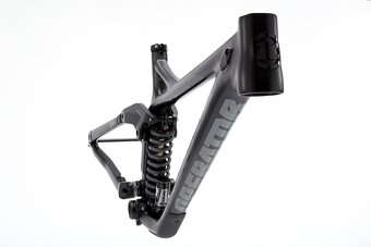 Kona Operator carbon - Přední trojůhelník + zadní stavba - 4