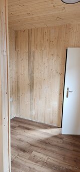 Prodám VELKÝ OBYTNÝ KONTEJNER HC 40 nejvyšší - 4