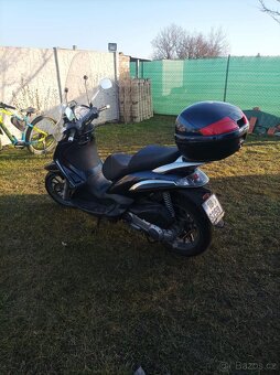 Piaggio Beverly 300 - 4