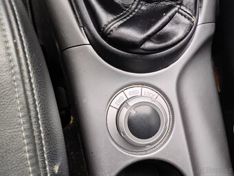Peugeot 4007 - 4
