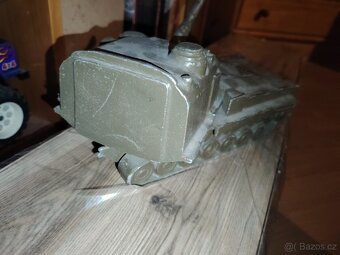 Tank artina ruské výroby - 4