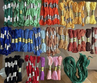 Háčkovací a vyšívací příze mix - 4