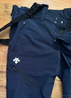 špičkový lyžařský komplet zn. DESCENTE vel. L/52 jako nový - 4