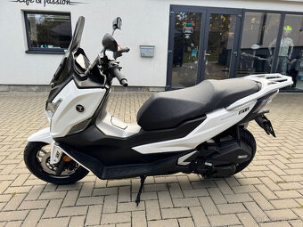 Voge SR1 125i GT - bílý - 4