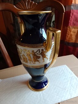 Krasná stará porcelánová zdobená amfora, - 4
