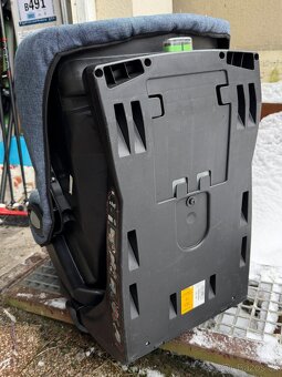 Prodam Autosedačku Bébé Confort Axiss - 4