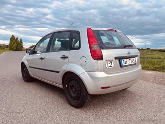 Ford Fiesta 1.3i - 4