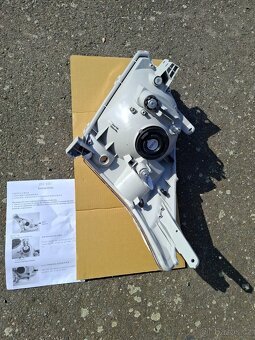 Nové přední světla na Toyota Land Cruiser r.v. 2008 - 4