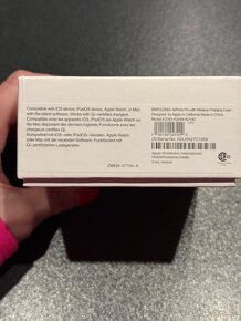 Apple AirPods druhe generace - nové - 4