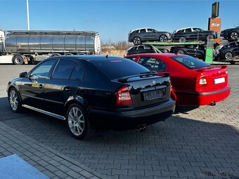 RS 132kw 1.8t, 2004, 216000km, Bez koroze, Xenon, černý stro - 4