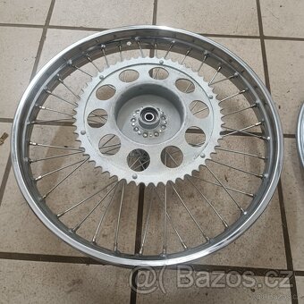 Jawa 550 Nové kola 1.5x16 - 4