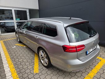Volkswagen Passat Variant HL 2,0 TDI 4Mot 7DSG 176 kW 2016 - 4